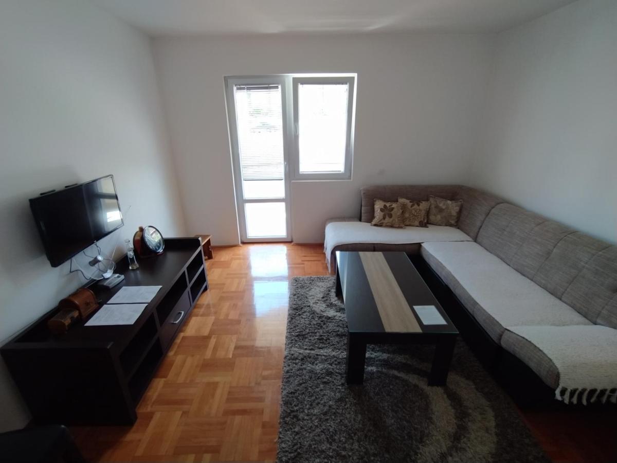 Apartment Silence B Плужине Екстер'єр фото